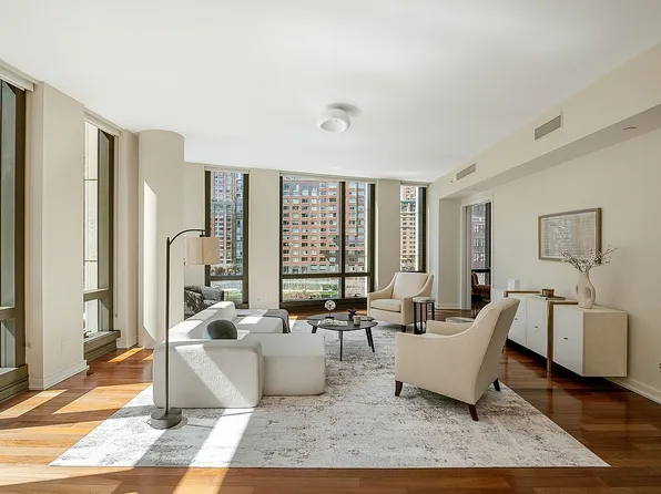 101 Warren St APT 510, New York, NY 10007