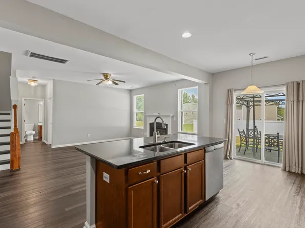 127 Rosebud Ln, Durham, NC 27704
