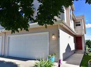 7219 SW 23rd St, Topeka, KS 66614
