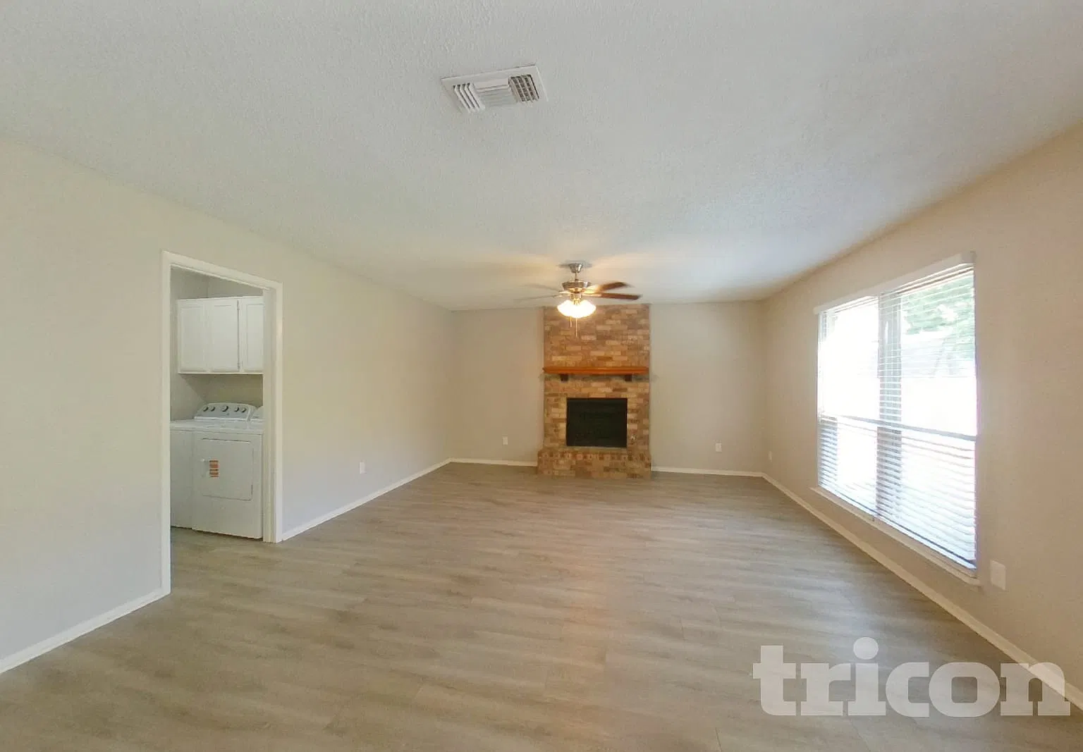 4103 Orchard Hill Dr Arlington TX — Photo 4