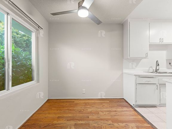 3rd image of 1411 N Mansfield Ave #3-1/1
