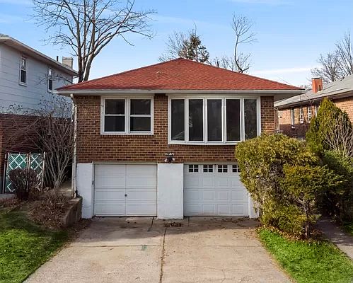 1st image of 29-12 Parsons Blvd