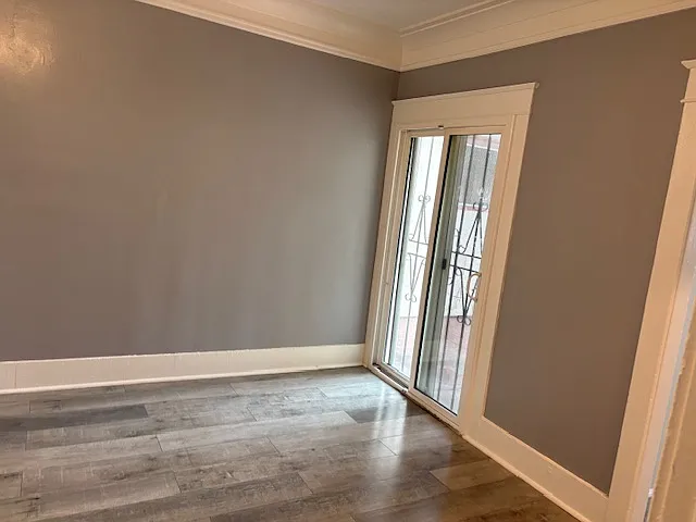 201 W 85th Pl — Photo 15