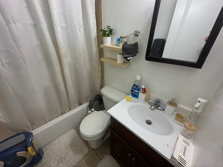 1924 N 18th St #2R — Photo 6