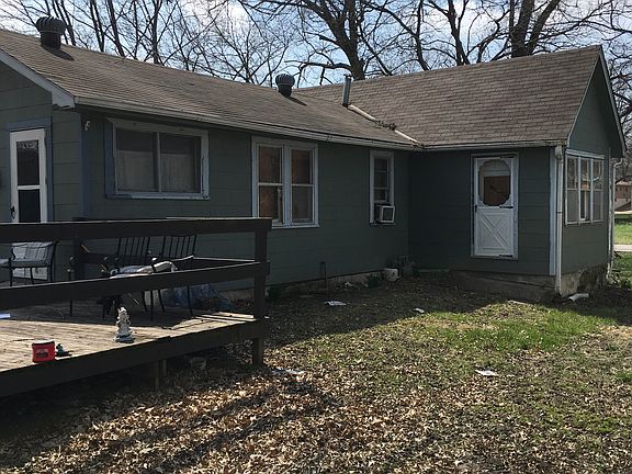 2nd image of 524 S Carlisle Dr