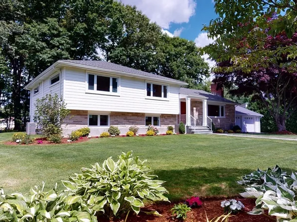 28 Longmeadow Rd, Belmont, MA 02478