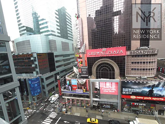 Sold by New York Residence | media 6