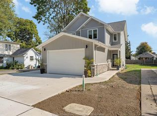 295 George St, Amherstburg, ON N9V 2G3