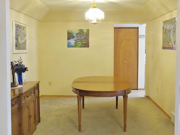 formal dining room
