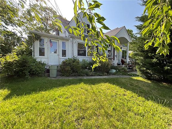 4th image of 74 Aberdeen St