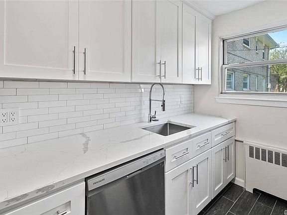 4th image of 81-15 268th St Floor 1