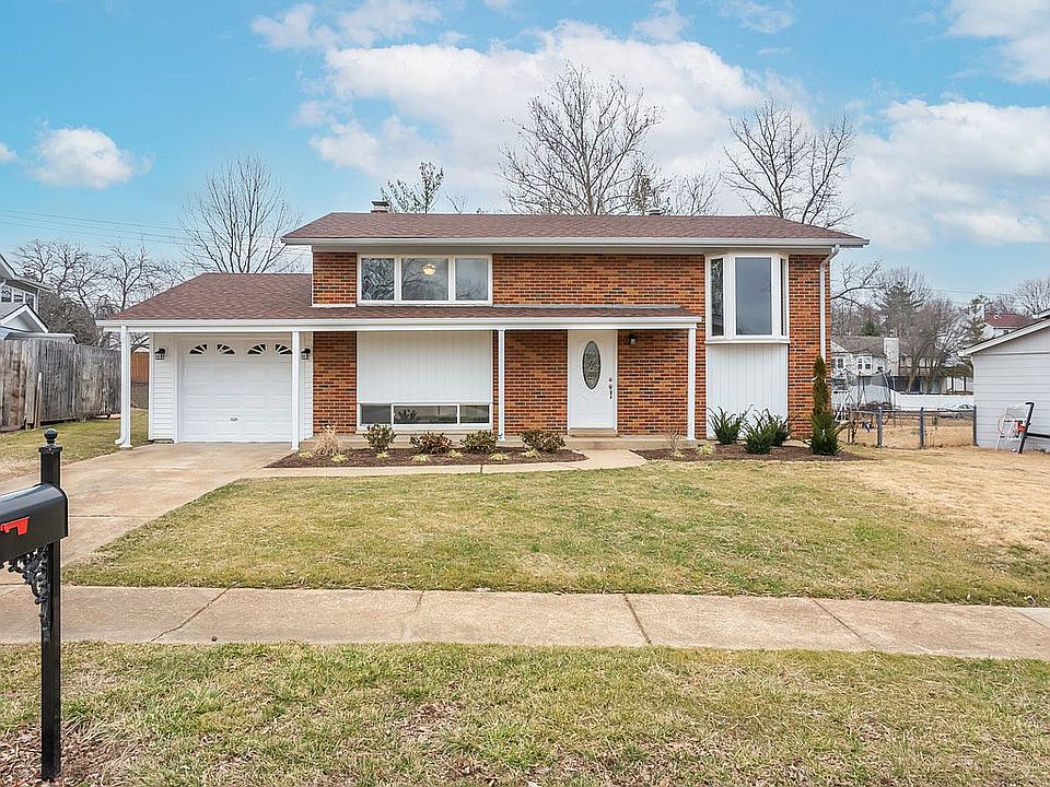 1st image of 1220 Pequeno Ln