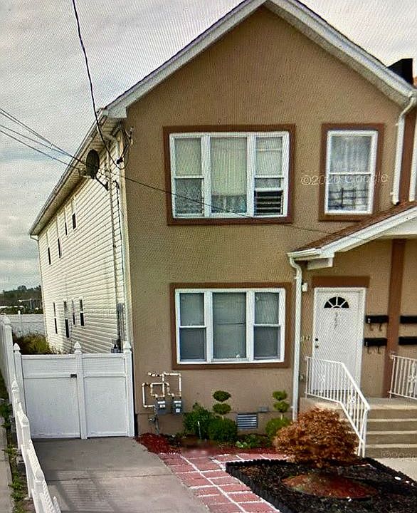 1st image of 557 Beach 43rd St