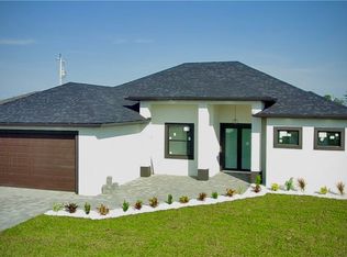 1707 NE 10th Lane Cpe, Coral, FL 33909