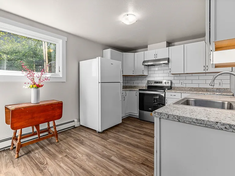 240 E Vista Dr #240 — Photo 11