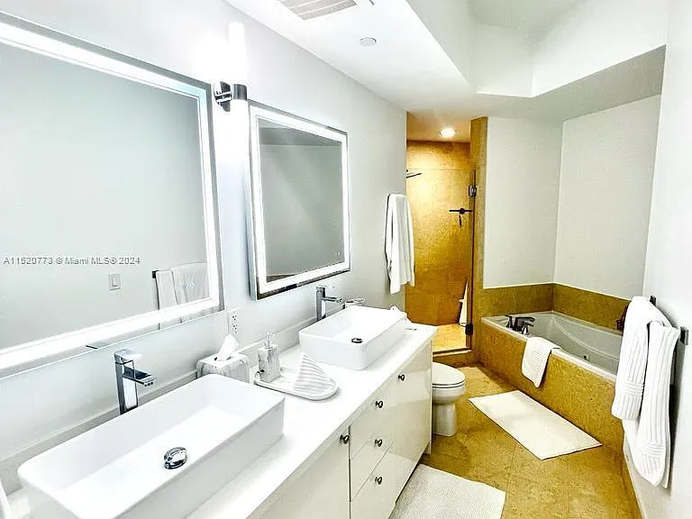 19900 Country Club Dr #Penthouse 20 — Photo 19