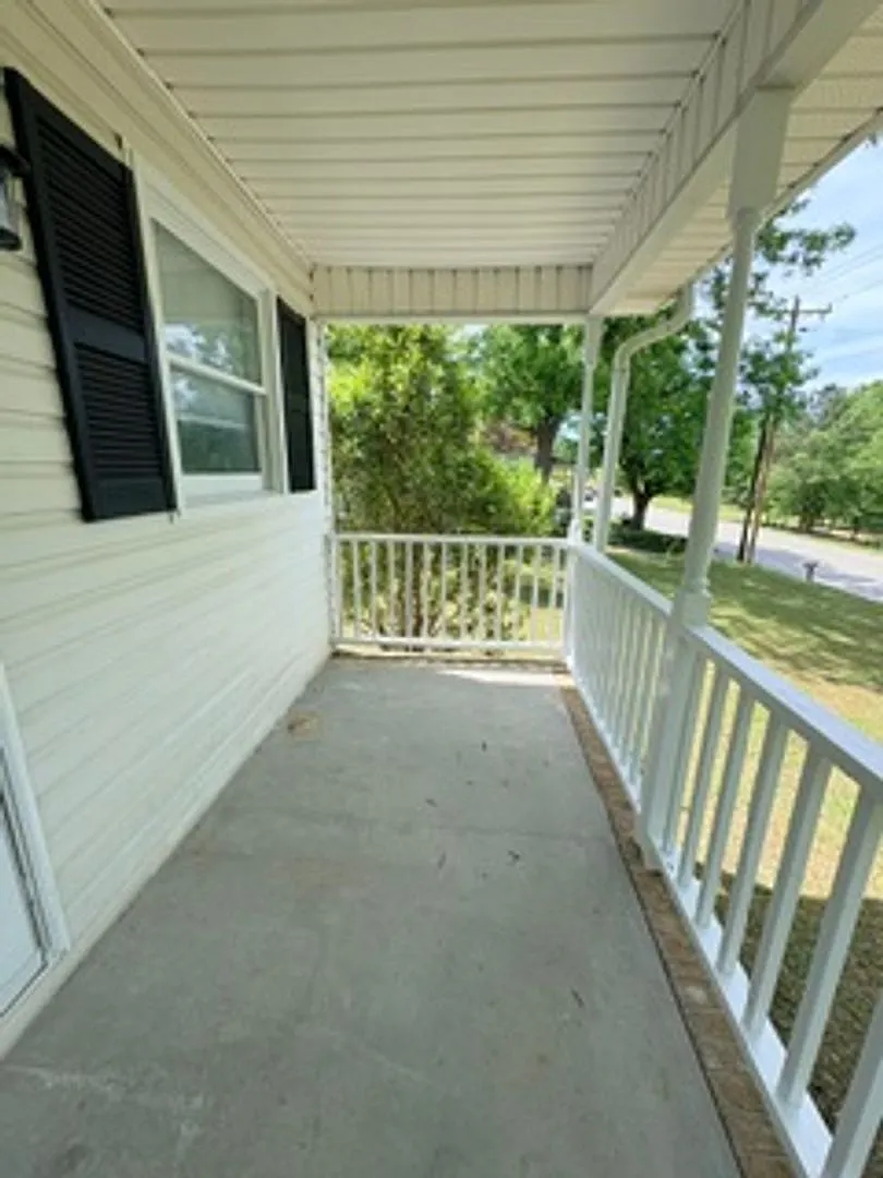 Building Photo - 628 Arlington Rd