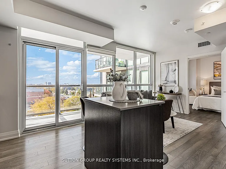 1461 Lawrence Ave SW #611 — Photo 15