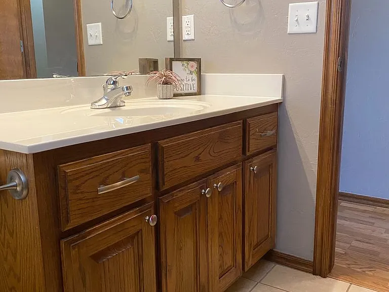 629 Loyd Ln — Photo 14