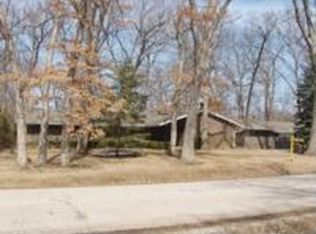 15378 W Oak Pond Ln, Libertyville, IL 60048