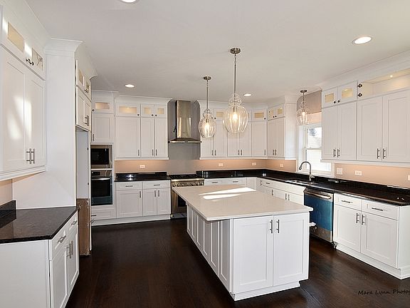 5th image of 438 N Highland Ave