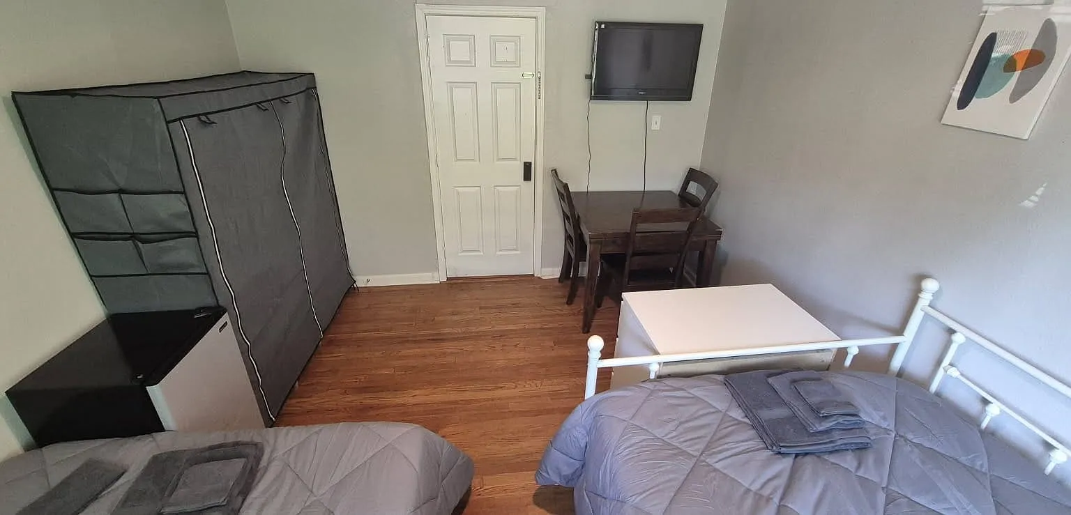 4106 Grapevine Street, Unit 8 — Photo 4