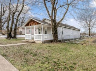 609 2nd Ave SW, Gravette, AR 72736
