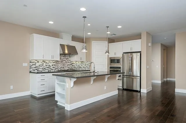 1536 Annie St photo 1