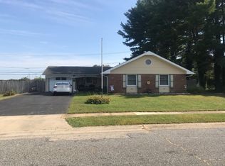 2 Meribrook Cir, Willingboro, NJ 08046