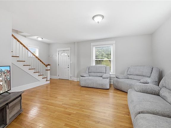 3rd image of 154 Clark Ave