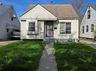19475 Fenmore St, Detroit, MI 48235