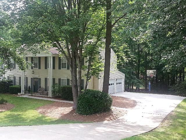 2nd image of 513 Old Canton Rd