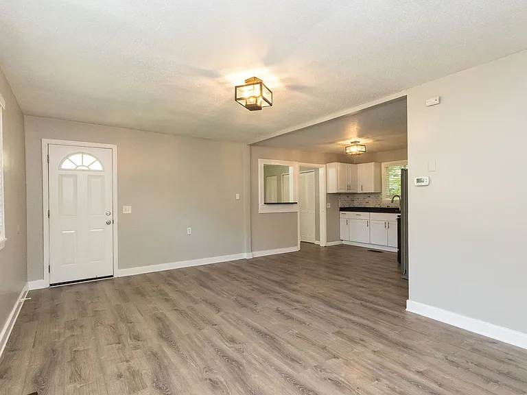 1635 Dogwood Dr — Photo 6