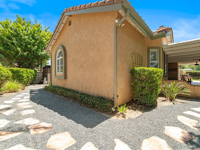 32514 Hupa Dr — Photo 54