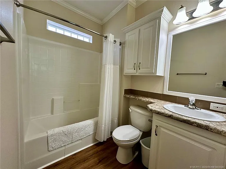 437 NE Intercoastal Dr — Photo 10