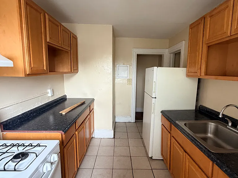 703 Howard Ave #1-10 — Photo 2