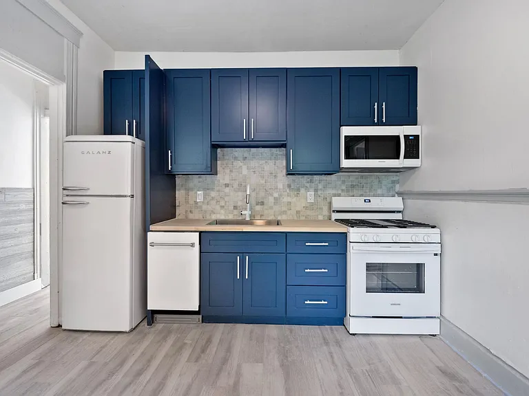 4431 Allison St #9 — Photo 9