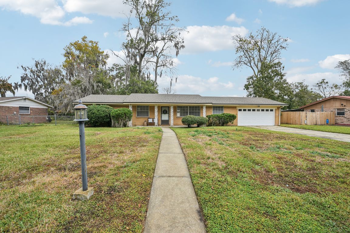 Arbor Cir-S0312-001.jpg