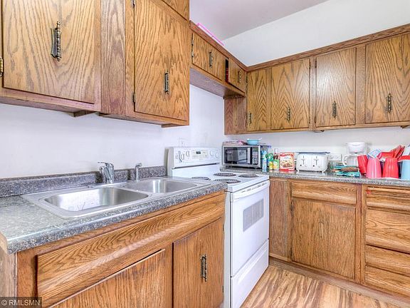 5th image of 600 Oakdale Ave