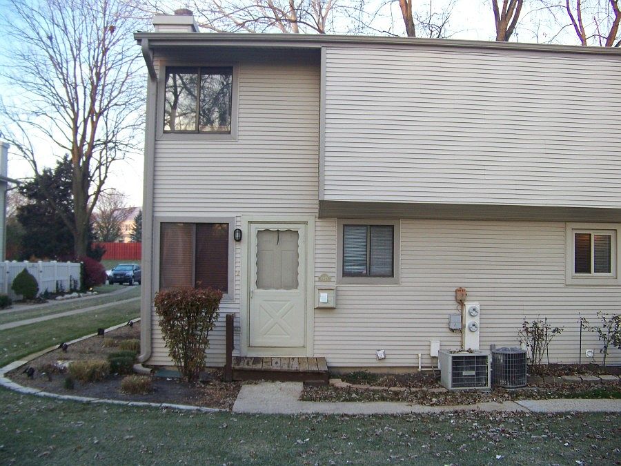 1st image of 1021 Emerald Dr