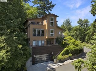 2922 NW Fairfax Ter, Portland, OR 97210