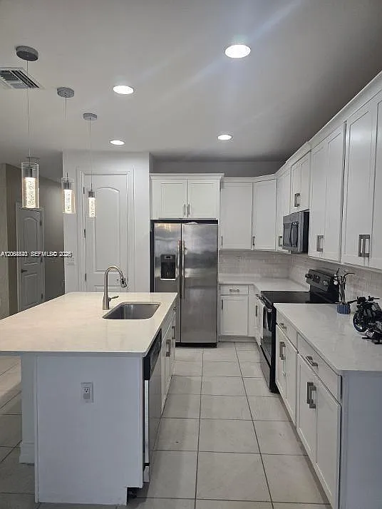 3 bed, 2.5 bath, 1728 sqft, $3,350 — Photo 1