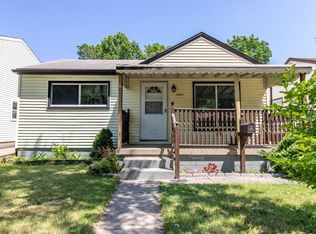 6057 Dudley St, Taylor, MI 48180