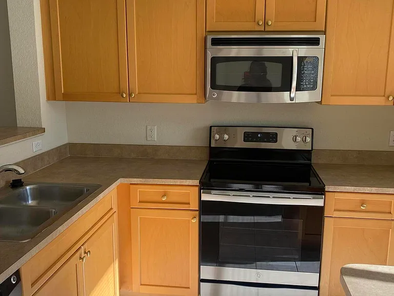11015 Legacy Ln — Photo 9