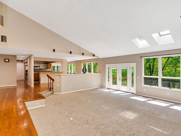 2nd image of 5848 N Park Rd