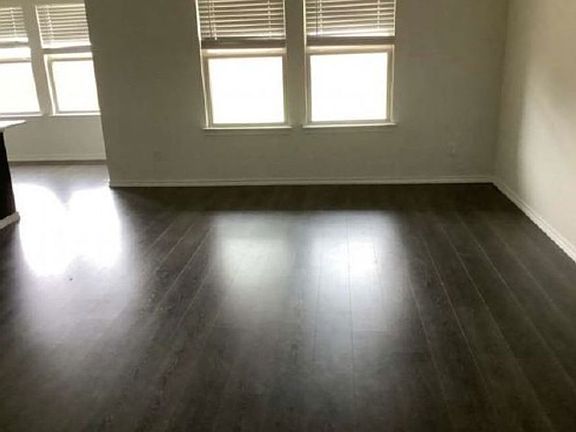 Additional Living Room