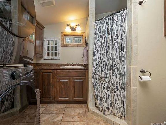 5th image of 232 Angel Dr