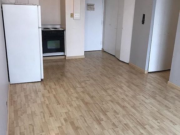 3rd image of 1460 Andburg Ter #15
