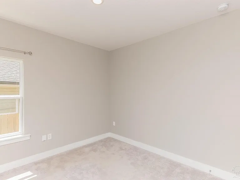 240 Camellia Dr — Photo 18