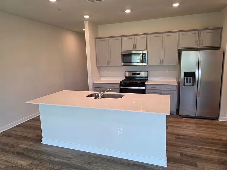1745 Lawder Cir — Photo 5